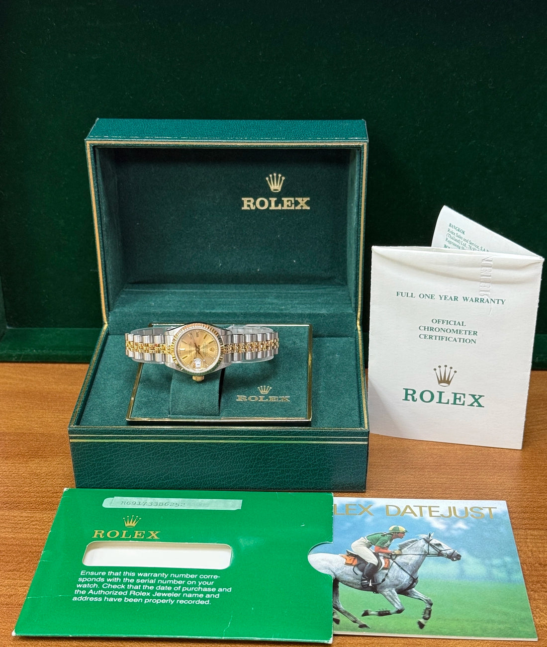 Open Date Rolex Lady-Datejust Champagne Stick Dial on Jubilee 69173 Complete